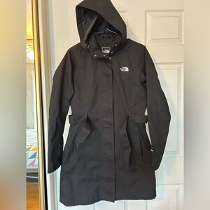 The North Face Rain Jacket Coat size M Excellent condition